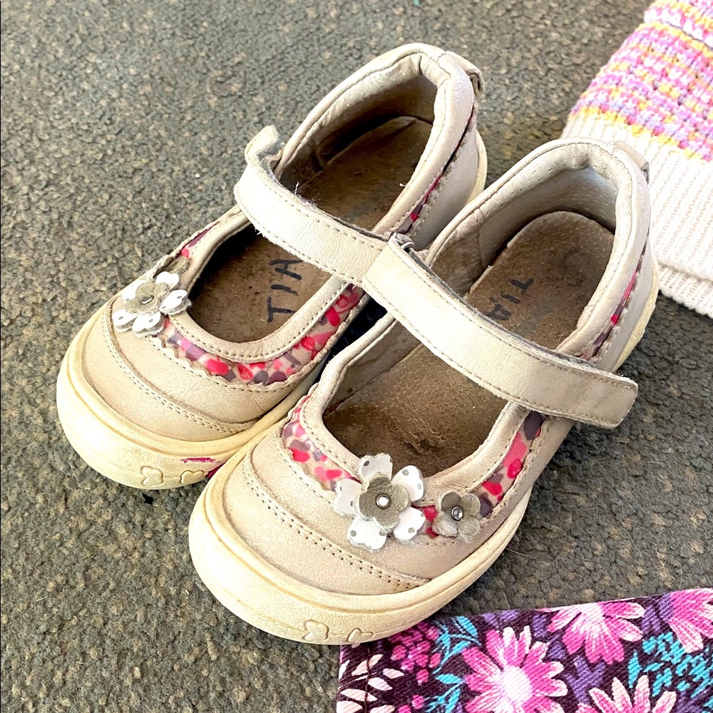 French leather girl shoes  2T